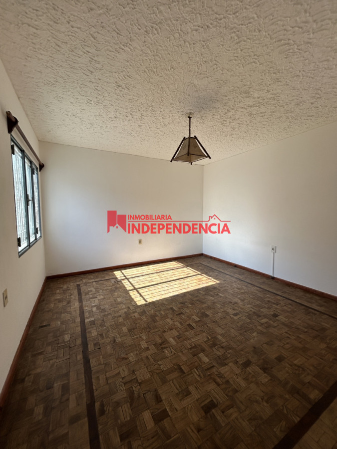 Casa ID.334 - Casa de 3 dormitorios en alquiler