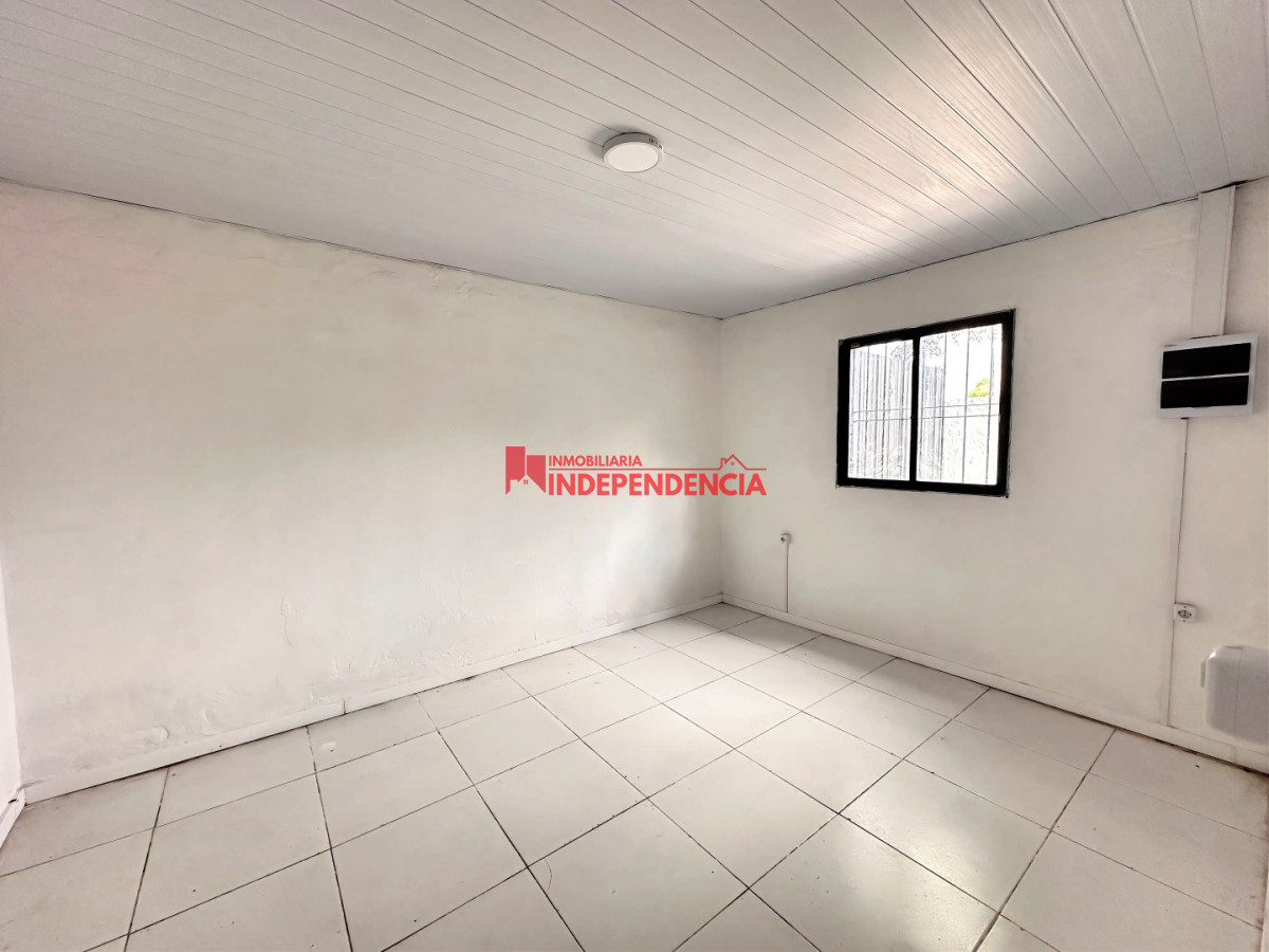 Casa ID.302 - Alquiler de 1 dormitorio con frente y fondo