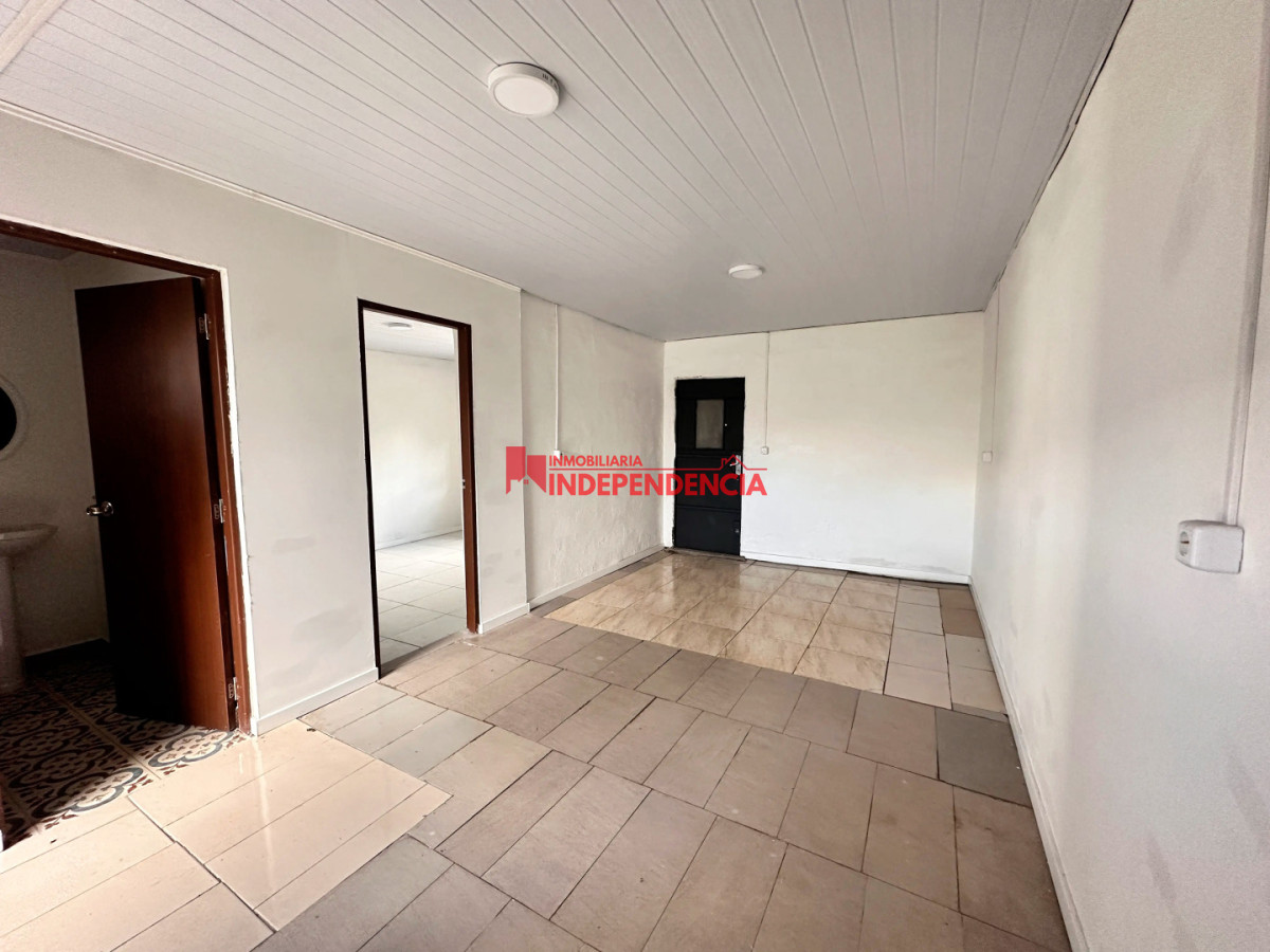 Casa ID.302 - Alquiler de 1 dormitorio con frente y fondo