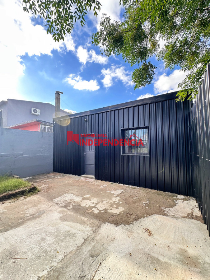 Casa ID.302 - Alquiler de 1 dormitorio con frente y fondo
