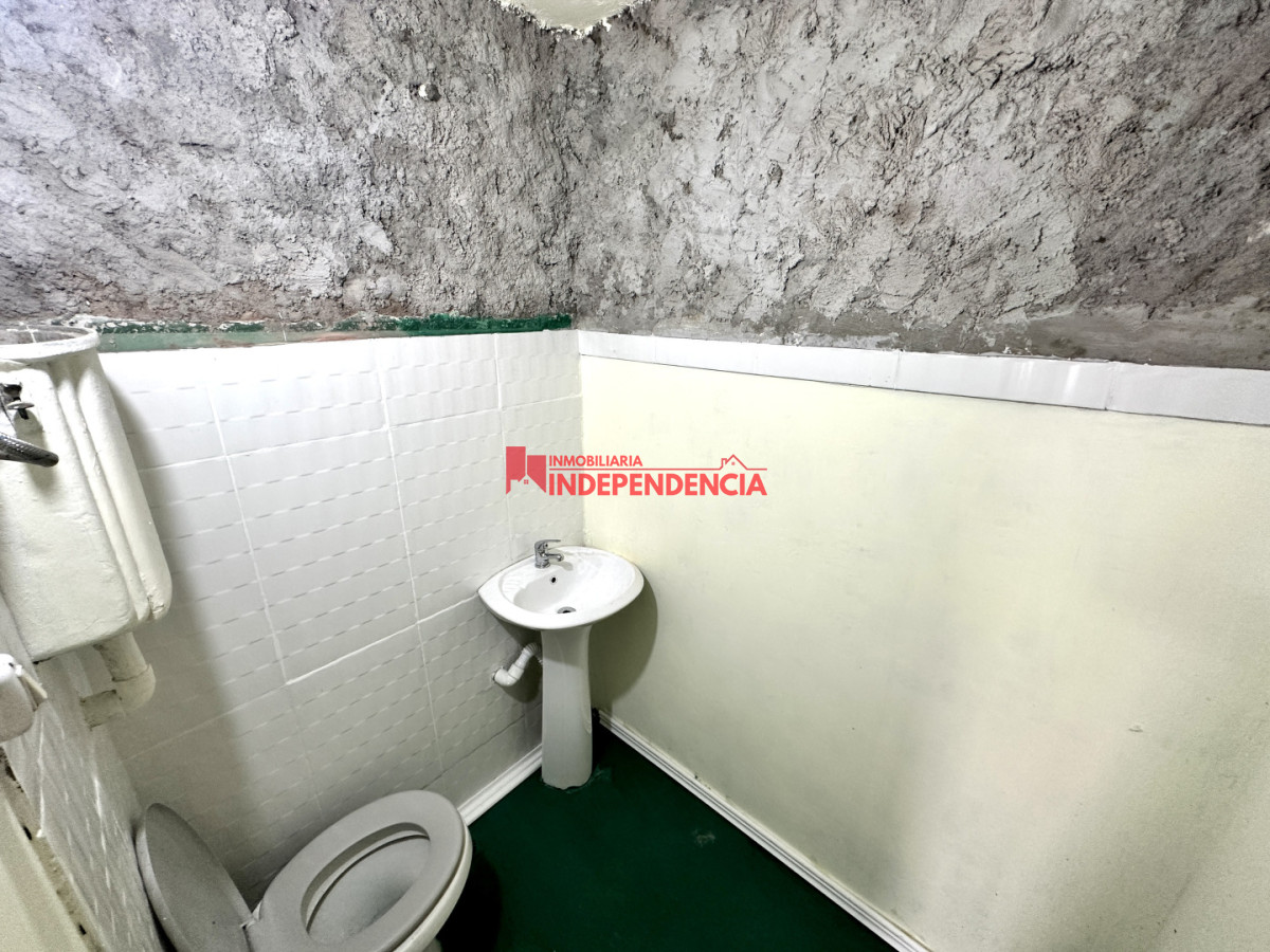 Galpón ID.293 - Alquiler Amplio Galpon de 163 m2 en Zona COMEPA