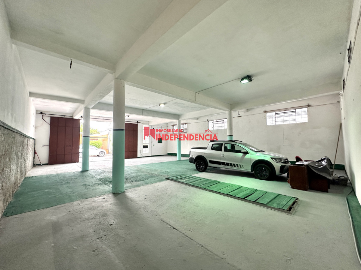 Galpón ID.293 - Alquiler Amplio Galpon de 163 m2 en Zona COMEPA