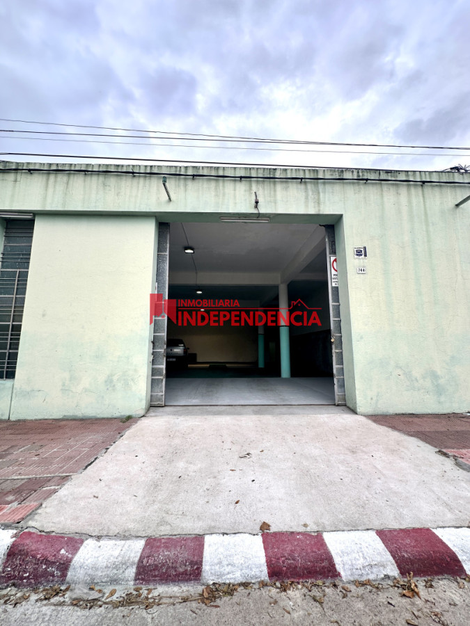 Galpón ID.293 - Alquiler Amplio Galpon de 163 m2 en Zona COMEPA