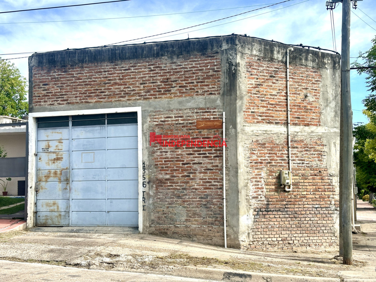 Galpón ID.265 - En alquiler Galpon de 84m2 en Esquina