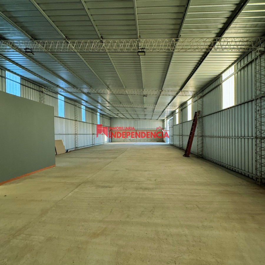 Galpón ID.124 - Galpón en alquiler de 330 m2 y 500 m2 de terreno