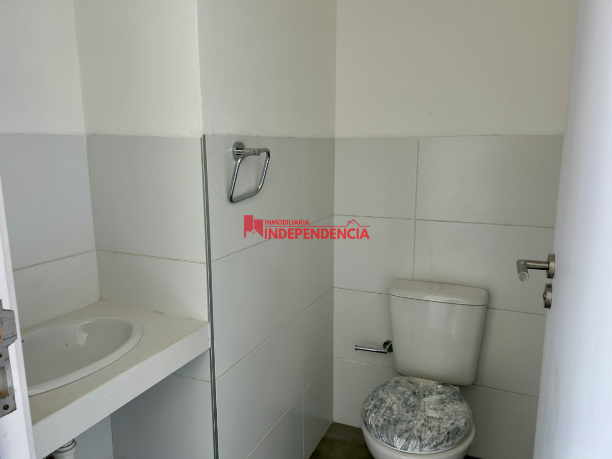 Oficina ID.318 - Oficina en alquiler en el centro de Paysandu