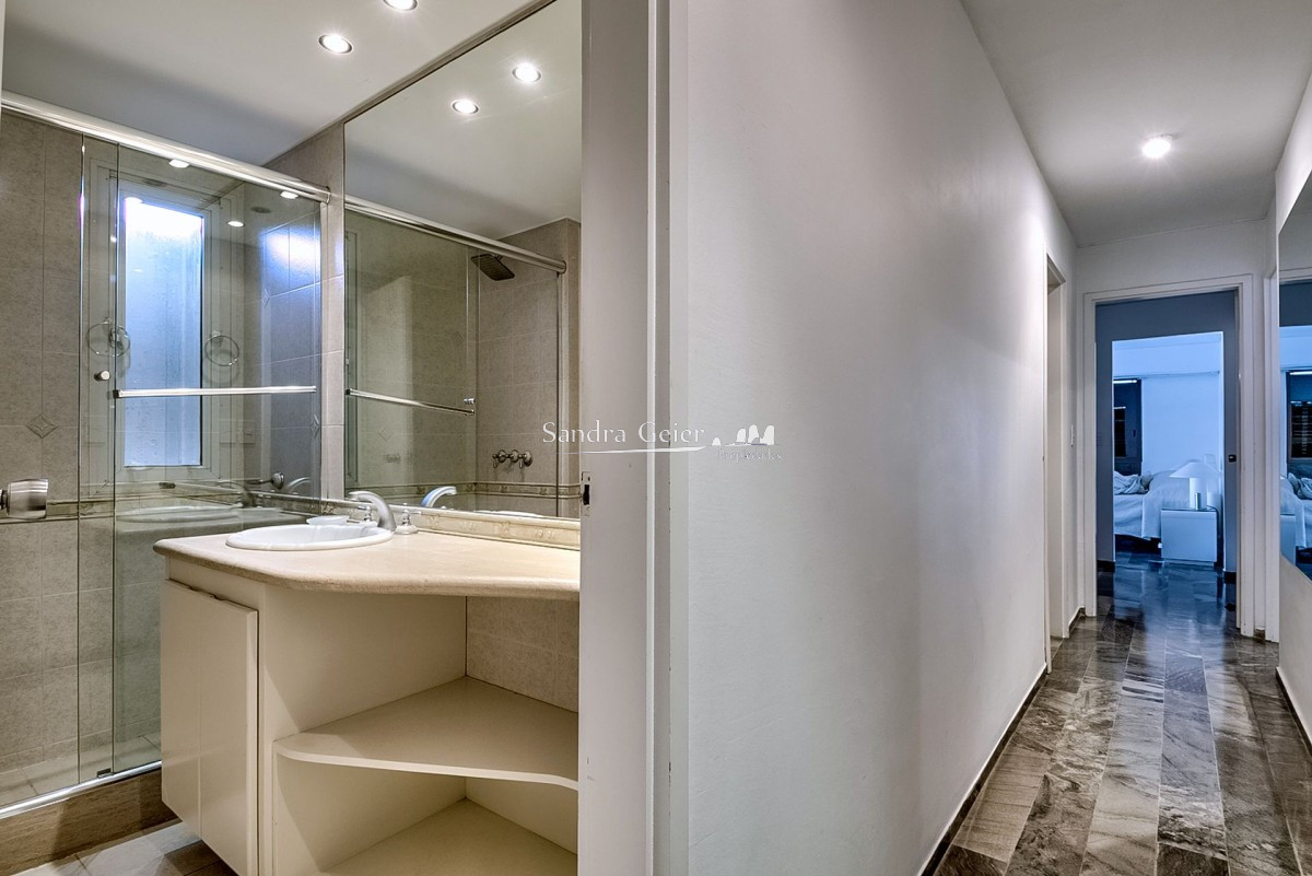 Apartamento ID.2622 - Apartamento en alquiler de temporada verano Playa Brava Punta del Este