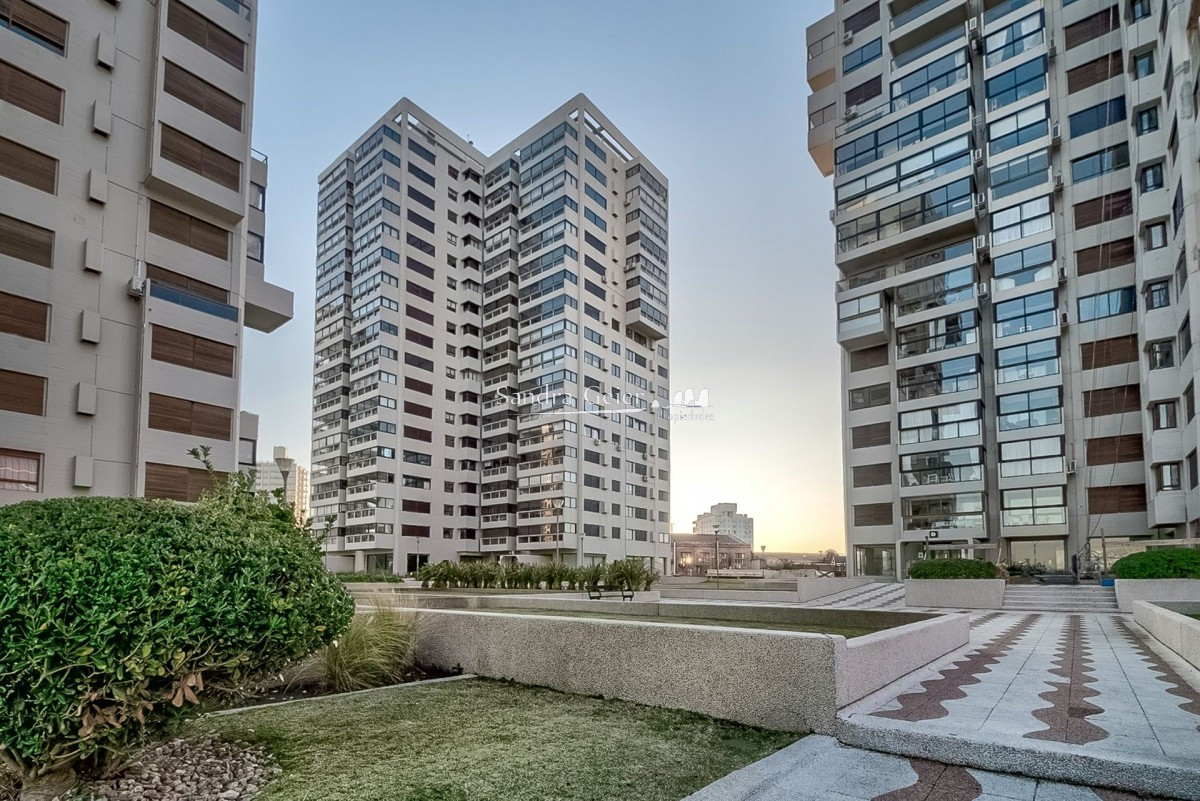 Apartamento ID.2622 - Apartamento en alquiler de temporada verano Playa Brava Punta del Este