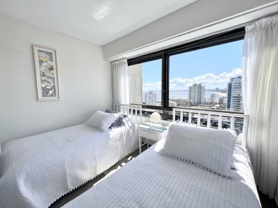 Apartamento ID.2622 - Apartamento en alquiler de temporada verano Playa Brava Punta del Este