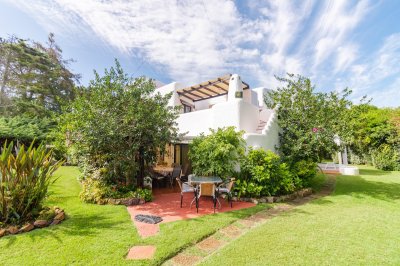 Casa en venta en complejo de Punta Ballena