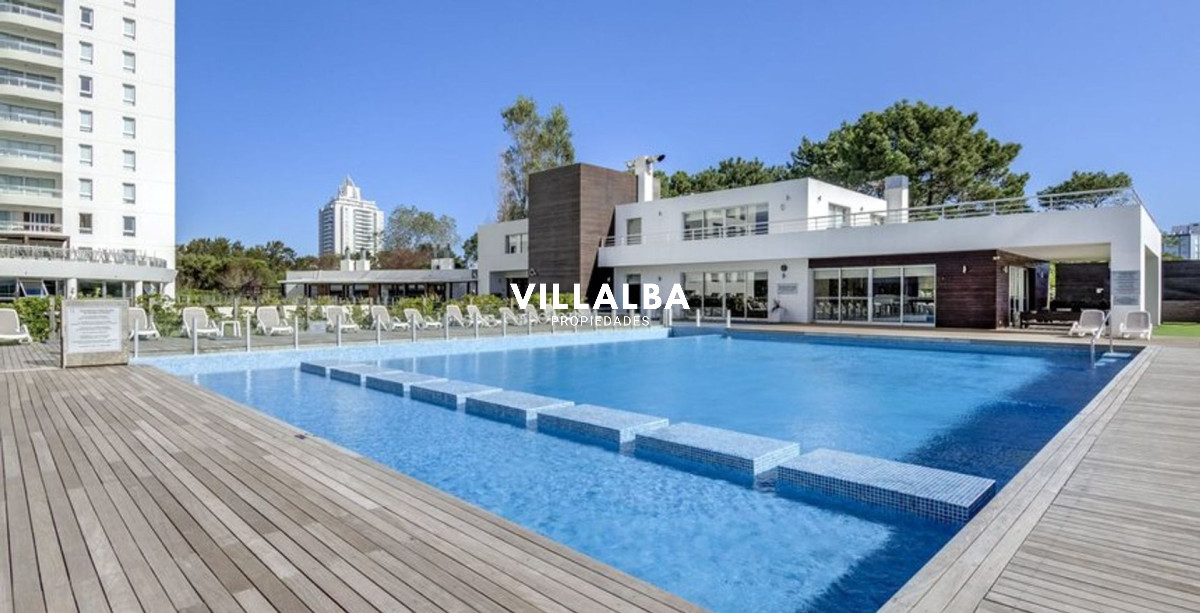 Apartamento ID.4213 - Apartamento en venta 2 dormitorios Aidy Grill Punta del Este Ocean Drive piso alto vista al mar