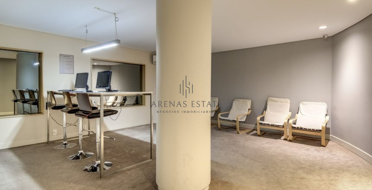 Apartamento ID.4793 - Apartamento en venta 2 dormitorios Aidy Grill Punta del Este Ocean Drive piso alto vista al mar