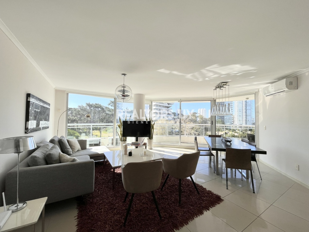 Apartamento ID.19 - Departamento en alquiler anual en Aidy grill Ocean Drive Punta del Este