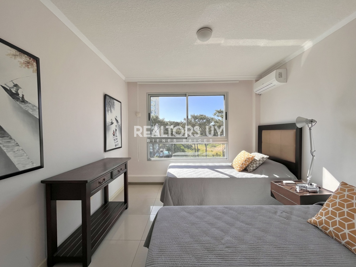 Apartamento ID.19 - Departamento en alquiler anual en Aidy grill Ocean Drive Punta del Este