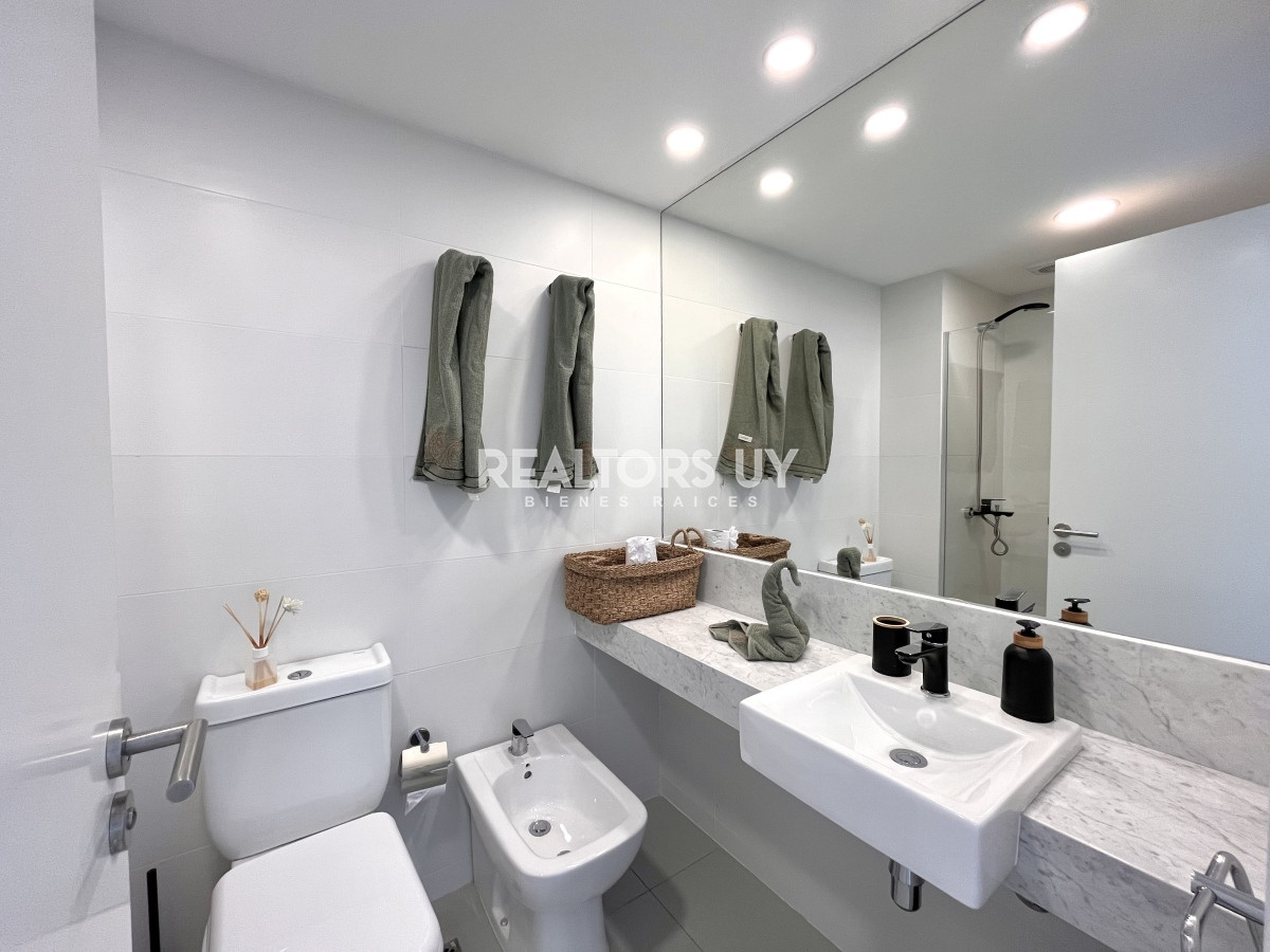 Apartamento ID.23 - Departamento en venta Playa Mansa Punta del Este