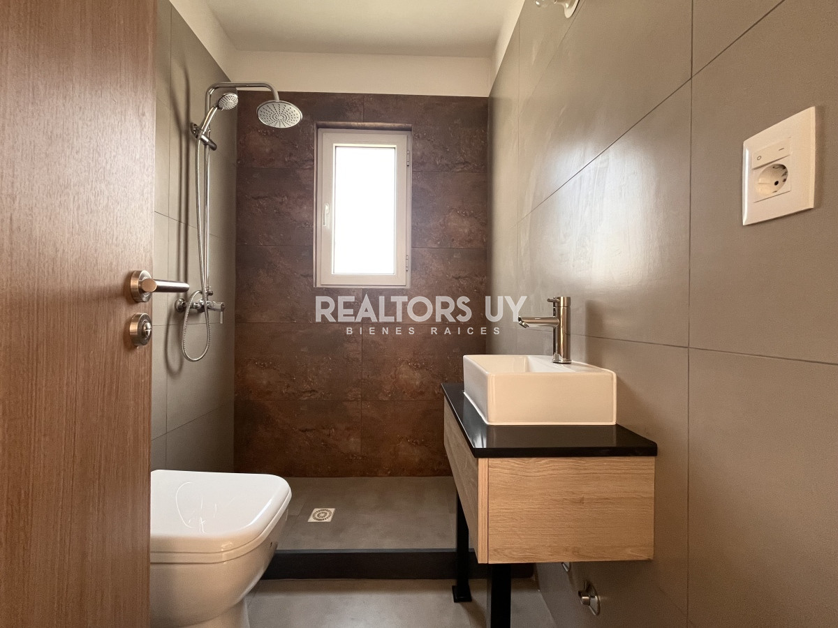 Casa ID.18 - Casas en venta en Chihuahua, Punta Ballena, a pasos del mar.