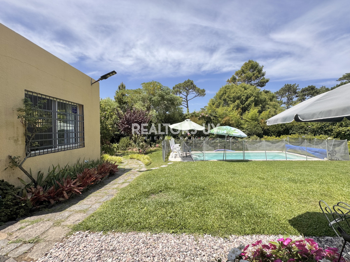 Casa ID.479 - Casa en venta Rincón del Indio Punta del Este 4 dormitorios
