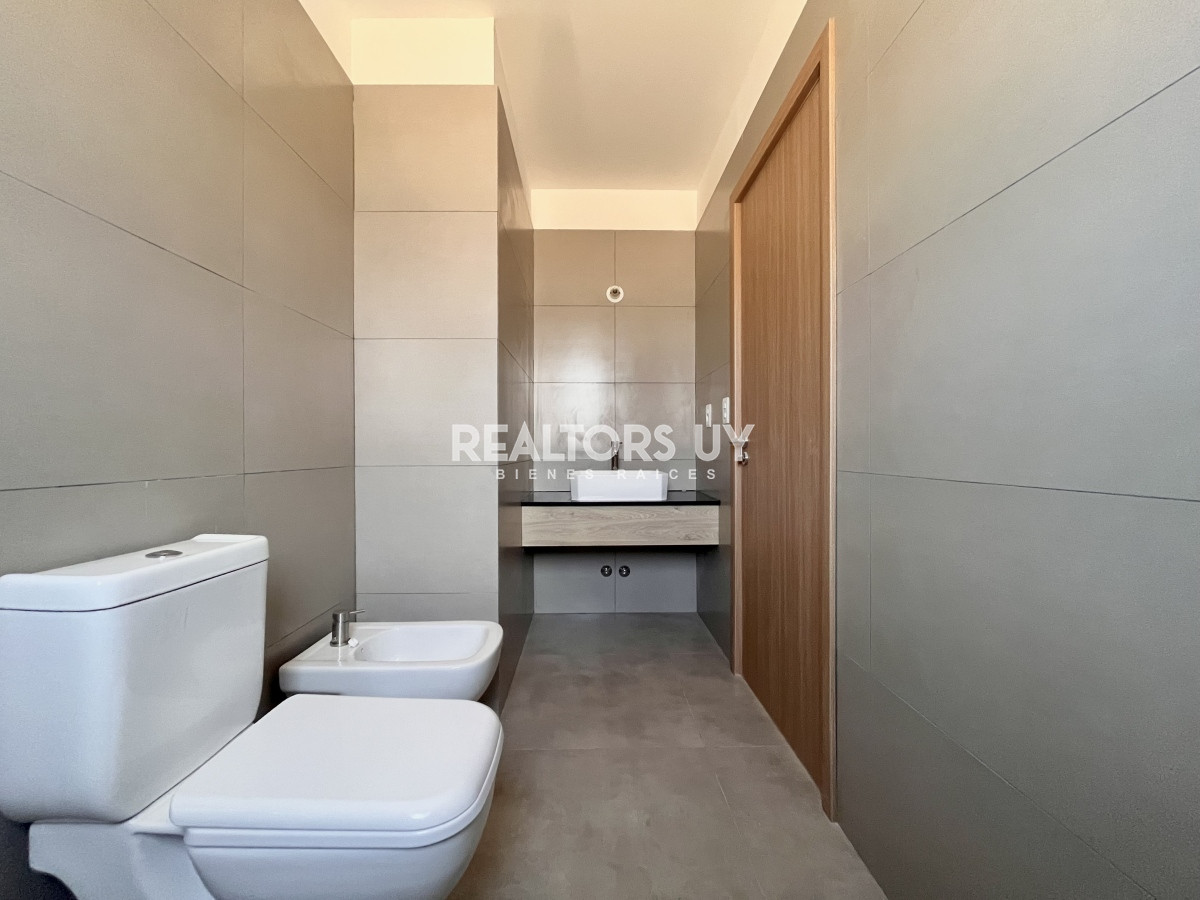 Casa ID.18 - Casas en venta en Chihuahua, Punta Ballena, a pasos del mar.