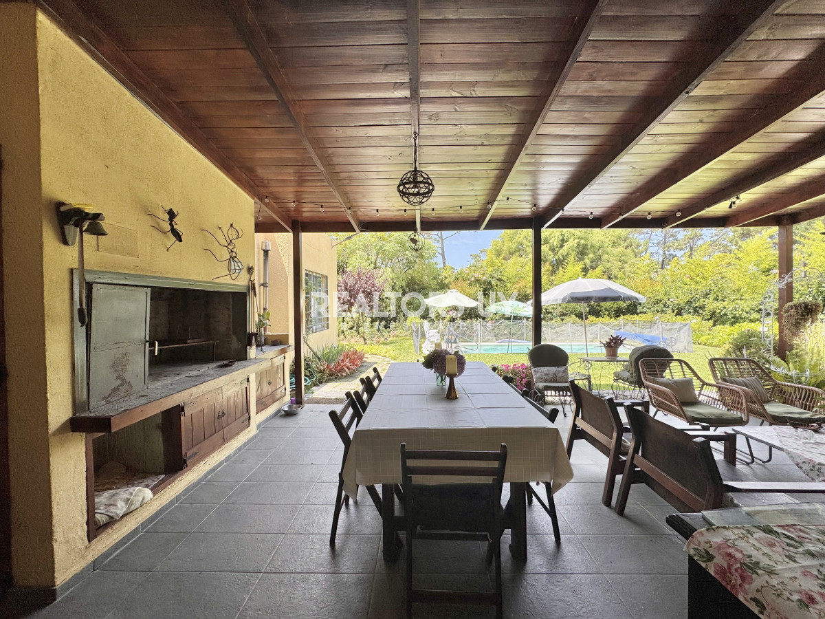 Casa ID.479 - Casa en venta Rincón del Indio Punta del Este 4 dormitorios