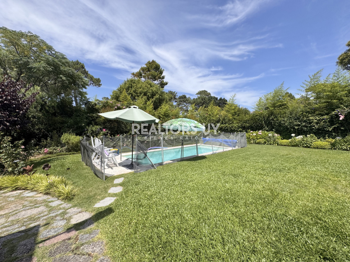 Casa ID.479 - Casa en venta Rincón del Indio Punta del Este 4 dormitorios