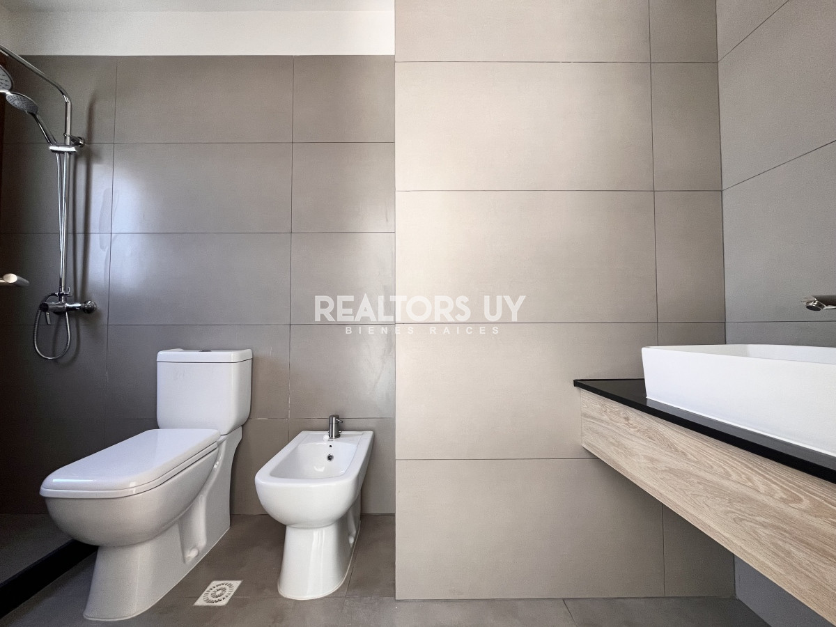 Casa ID.18 - Casas en venta en Chihuahua, Punta Ballena, a pasos del mar.