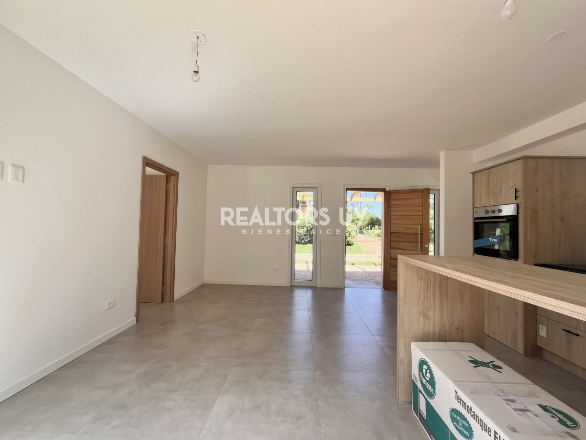 Casa ID.18 - Casas en venta en Chihuahua, Punta Ballena, a pasos del mar.