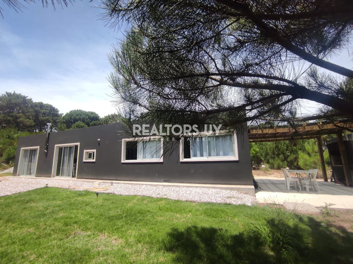 Casa ID.21 - Casa en La Barra en alquiler anual
