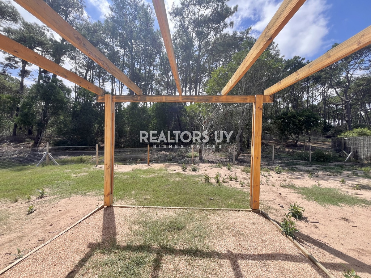Casa ID.18 - Casas en venta en Chihuahua, Punta Ballena, a pasos del mar.