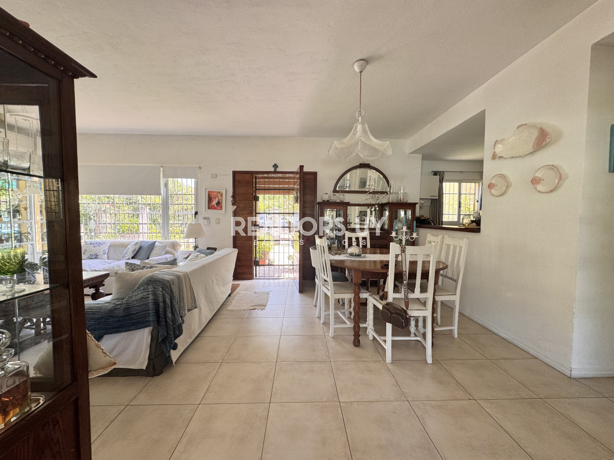 Casa ID.479 - Casa en venta Rincón del Indio Punta del Este 4 dormitorios
