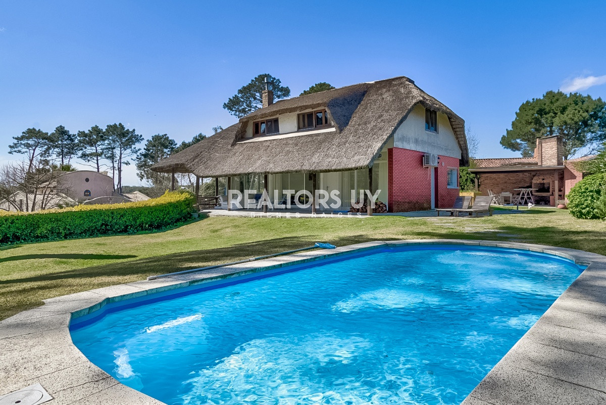 Casa ID.15 - Casa en venta Jardines de Córdoba Punta del Este