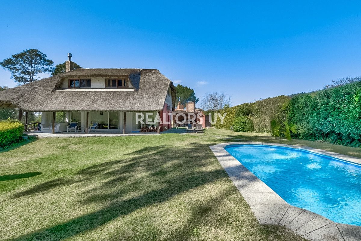 Casa ID.15 - Casa en venta Jardines de Córdoba Punta del Este