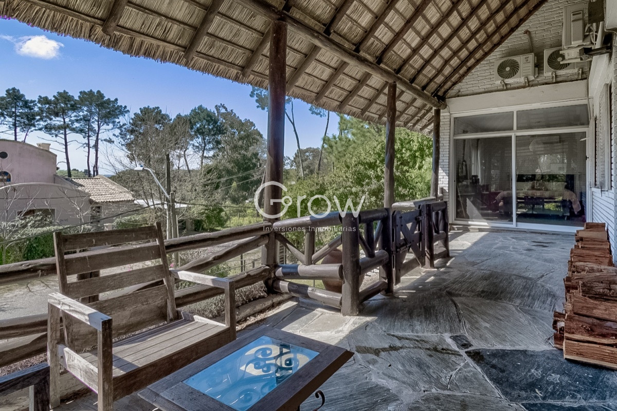 Casa ID.1626 - Casa en venta Jardines de Córdoba Punta del Este