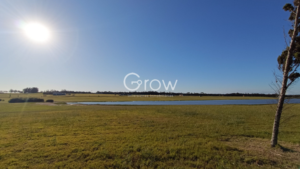 Terreno ID.2525 - Terreno en venta en Laguna de los Cisnes Barrio Privado Punta del Este