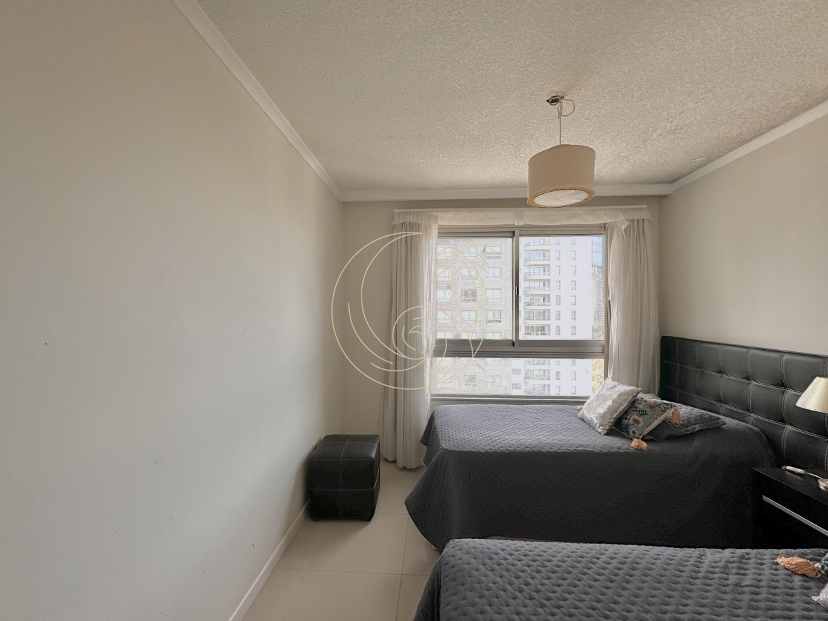 Apartamento ID.21093197 - Apartamento en venta Ocean Drive Aidy Grill Punta del Este 3 dormitorios