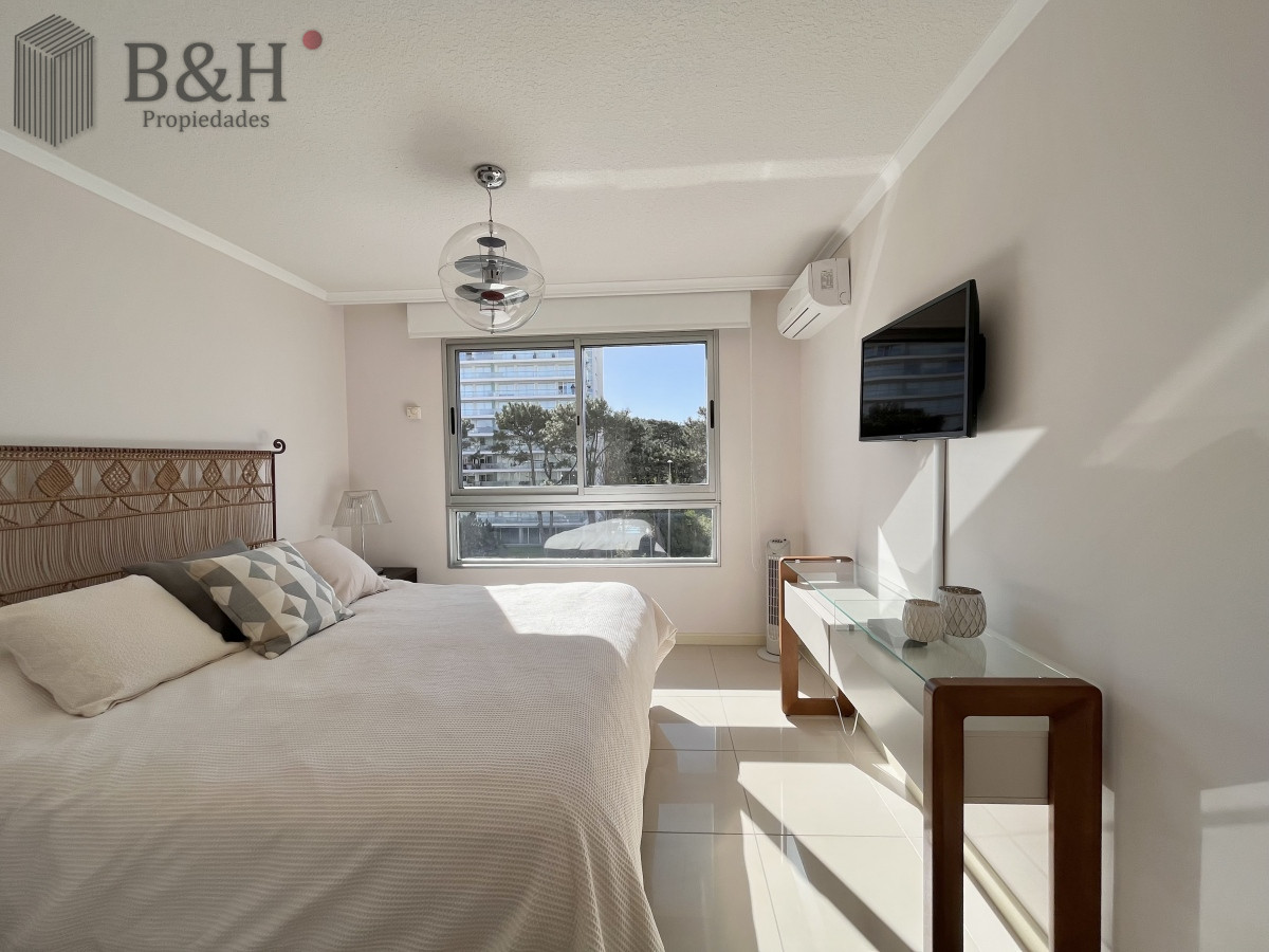 Apartamento ID.6759 - Apartamento alquiler anual Punta del este 3 dormitorios más dependencia Aidy grill