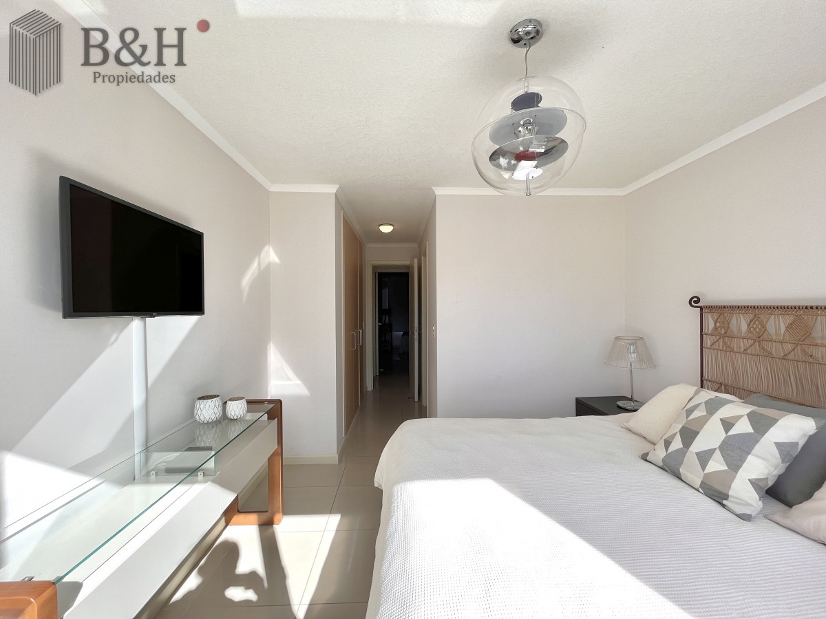 Apartamento ID.6759 - Apartamento alquiler anual Punta del este 3 dormitorios más dependencia Aidy grill