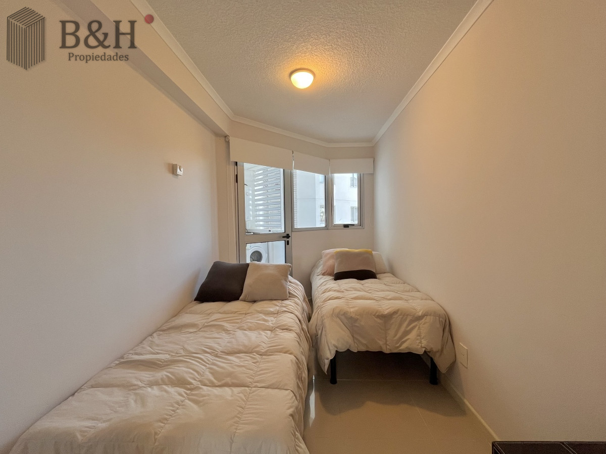 Apartamento ID.6759 - Apartamento alquiler anual Punta del este 3 dormitorios más dependencia Aidy grill