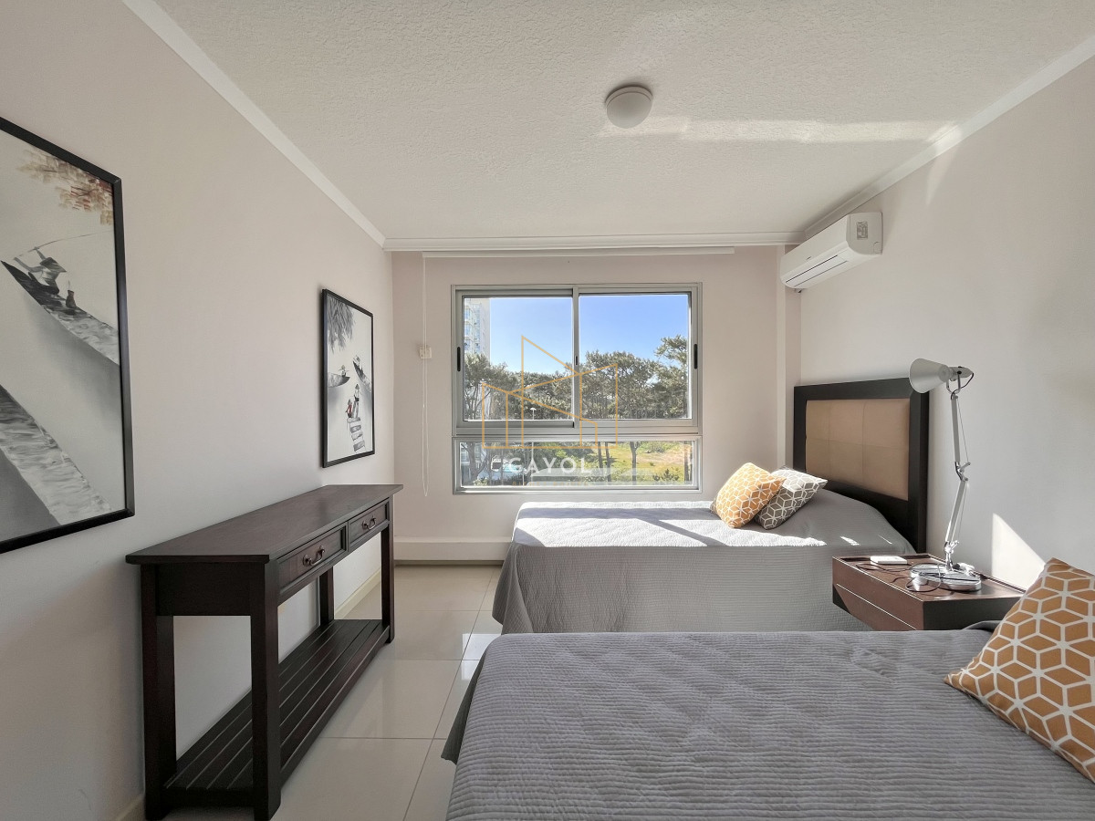 Apartamento ID.851 - Apartamento alquiler anual Punta del este 3 dormitorios más dependencia Aidy grill