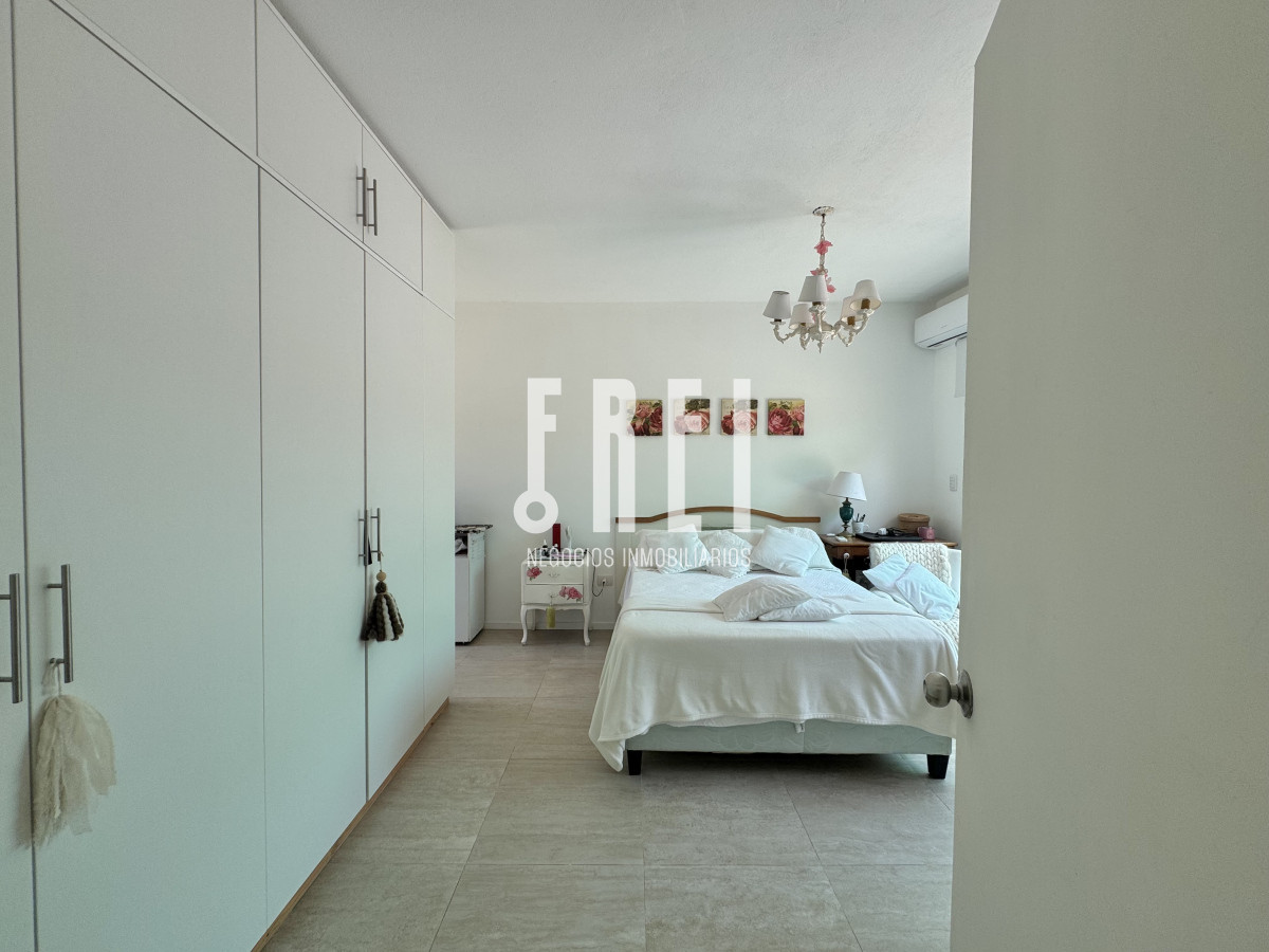 Casa ID.202 - Casa en venta Rincón del Indio Punta del Este 4 dormitorios
