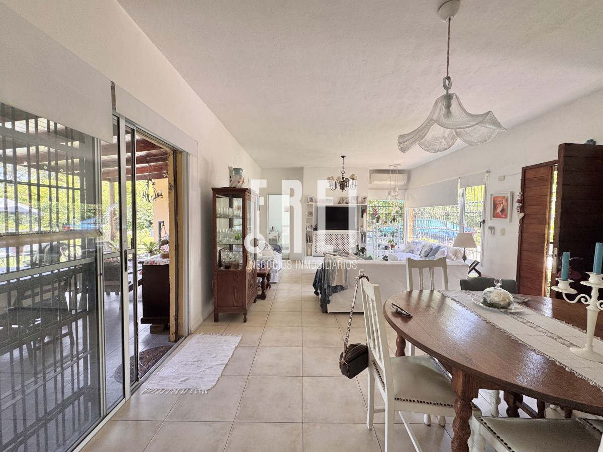 Casa ID.202 - Casa en venta Rincón del Indio Punta del Este 4 dormitorios