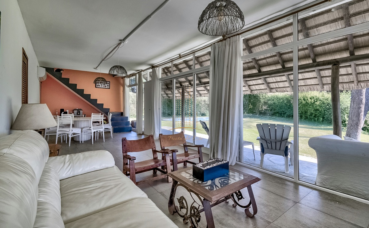Casa ID.414 - Casa en venta Jardines de Córdoba Punta del Este