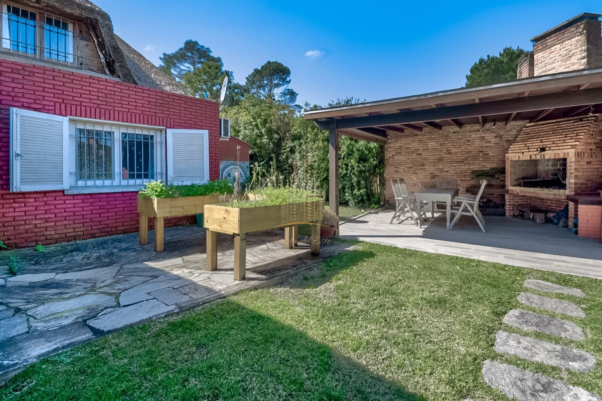 Casa ID.414 - Casa en venta Jardines de Córdoba Punta del Este