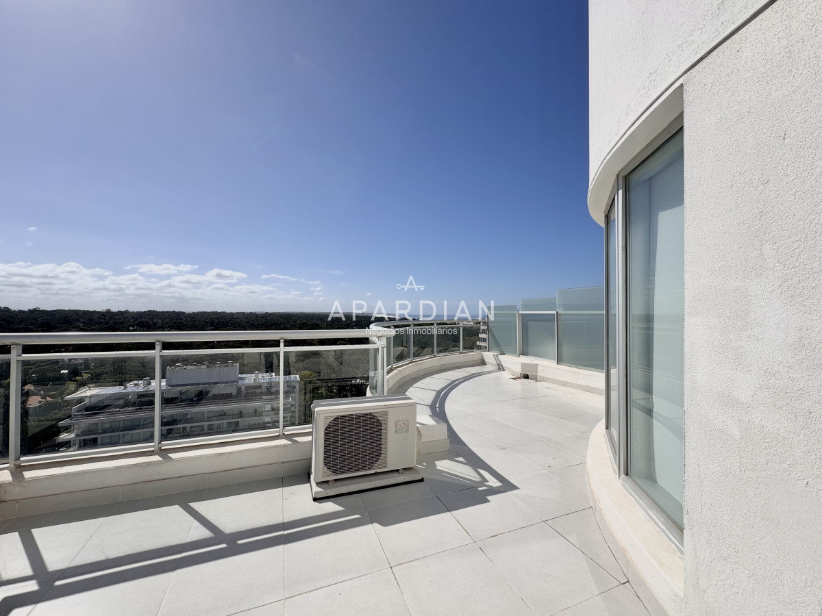 Apartamento ID.21099169 - Apartamento penthouse en venta Punta del Este, Ocean Drive Aidy grill