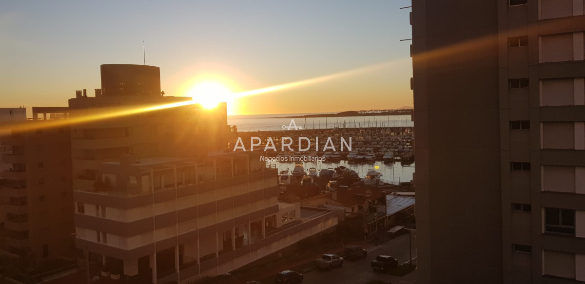 Apartamento ID.21098756 - VENTA APARTAMENTO EN PENINSULA REMODELADO 