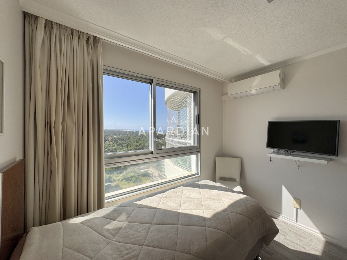 Apartamento ID.21099169 - Apartamento penthouse en venta Punta del Este, Ocean Drive Aidy grill