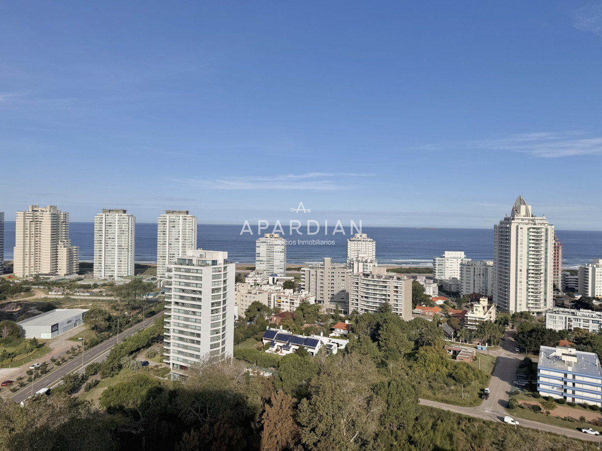 Apartamento ID.21099174 - Apartamento en venta 2 dormitorios Aidy Grill Punta del Este Ocean Drive piso alto vista al mar