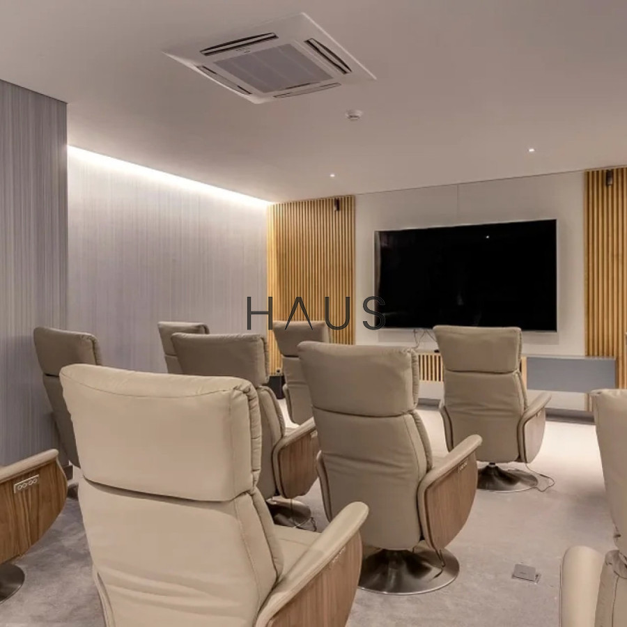 Apartamento ID.335 -  Tu Refugio en la Mansa: Elegancia y Confort a Pasos del Mar