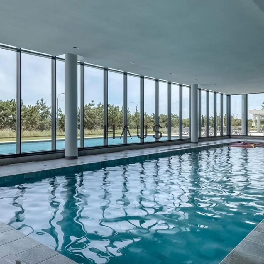 Apartamento ID.335 -  Tu Refugio en la Mansa: Elegancia y Confort a Pasos del Mar