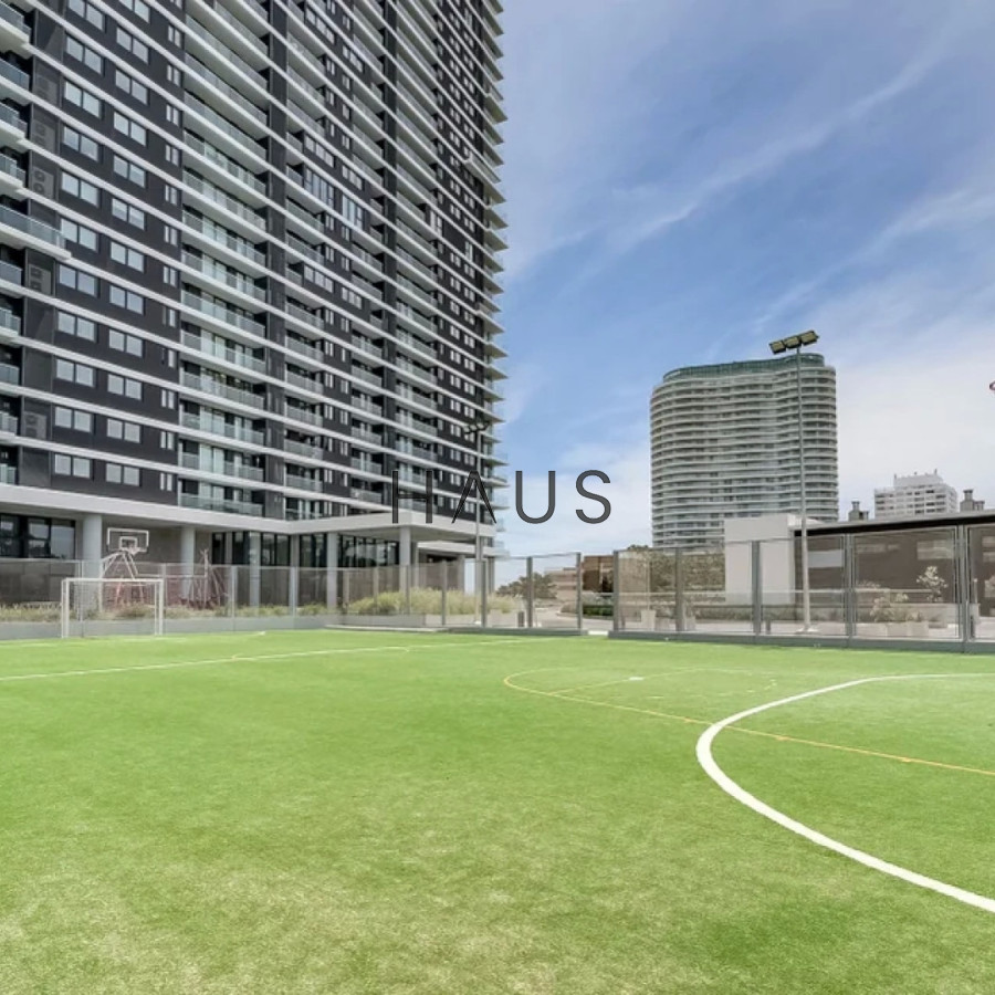 Apartamento ID.335 -  Tu Refugio en la Mansa: Elegancia y Confort a Pasos del Mar