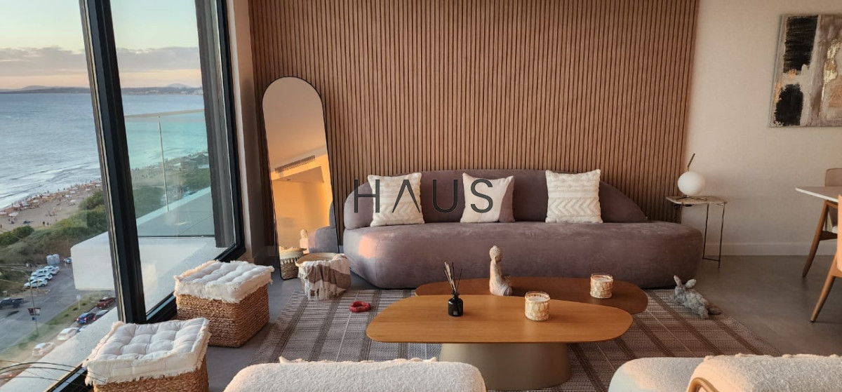 Apartamento ID.335 -  Tu Refugio en la Mansa: Elegancia y Confort a Pasos del Mar